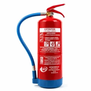 Extintor de agua con aditivos de 6 litros Sevilla A2J homologado para protección contra incendios sobre fondo blanco