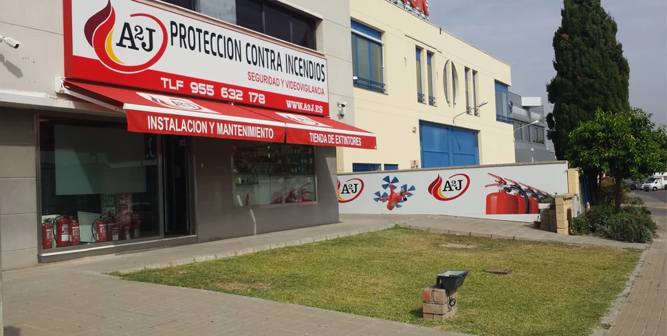 Tienda de contacto extintores en Sevilla de la sede central de Extintores A2J