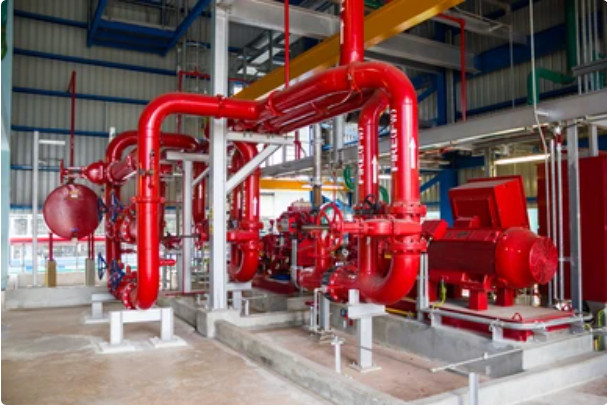 Los equipos de presión contra incendios son sistemas que suministran un caudal de agua constante